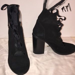 Women’s Topshop heeled booties size 36